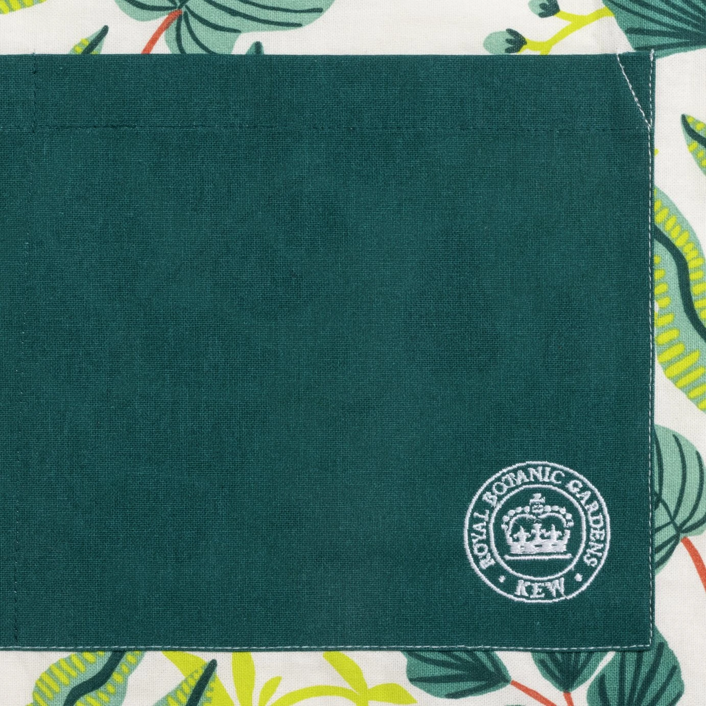 Kew Floral Apron - Image 7