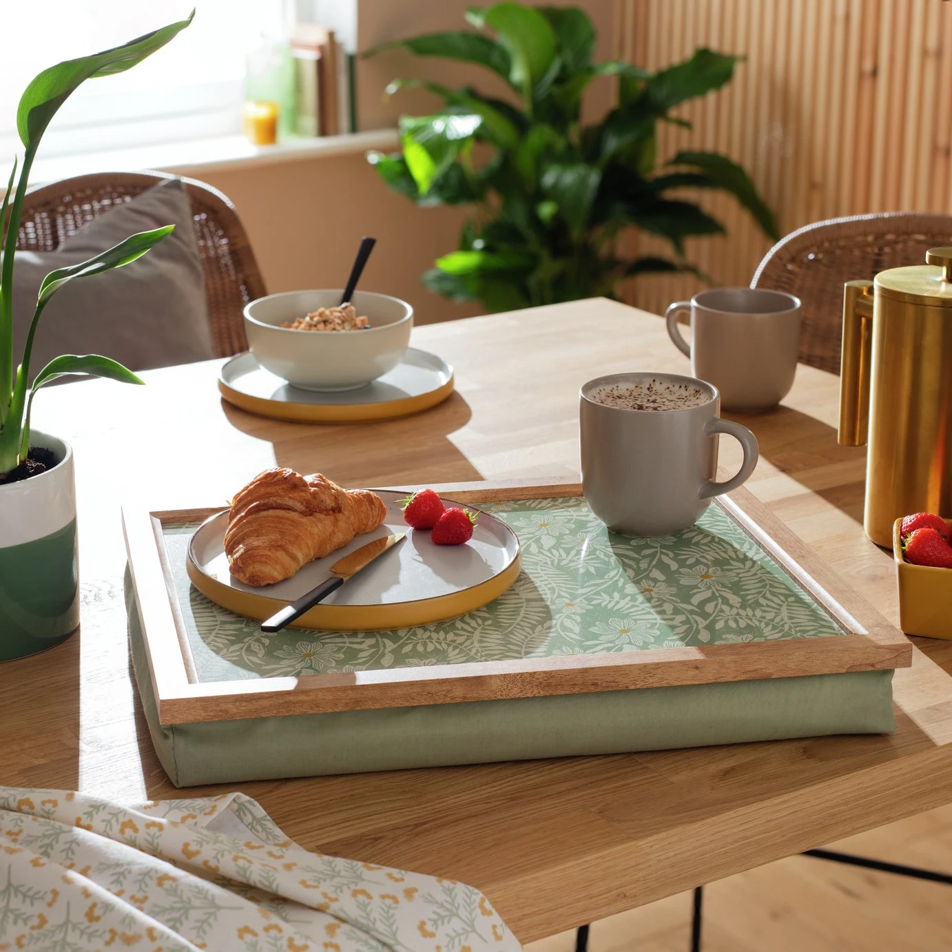 Habitat Country Meadow Lap Tray - Image 2