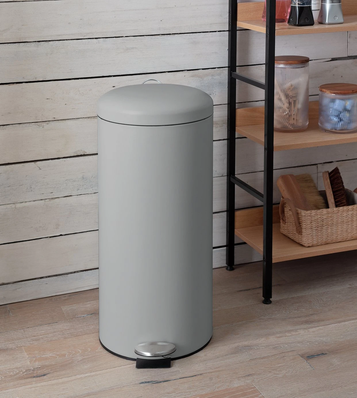 Habitat 30 Litre Round Kitchen Pedal Bin - Matt Grey - Image 2