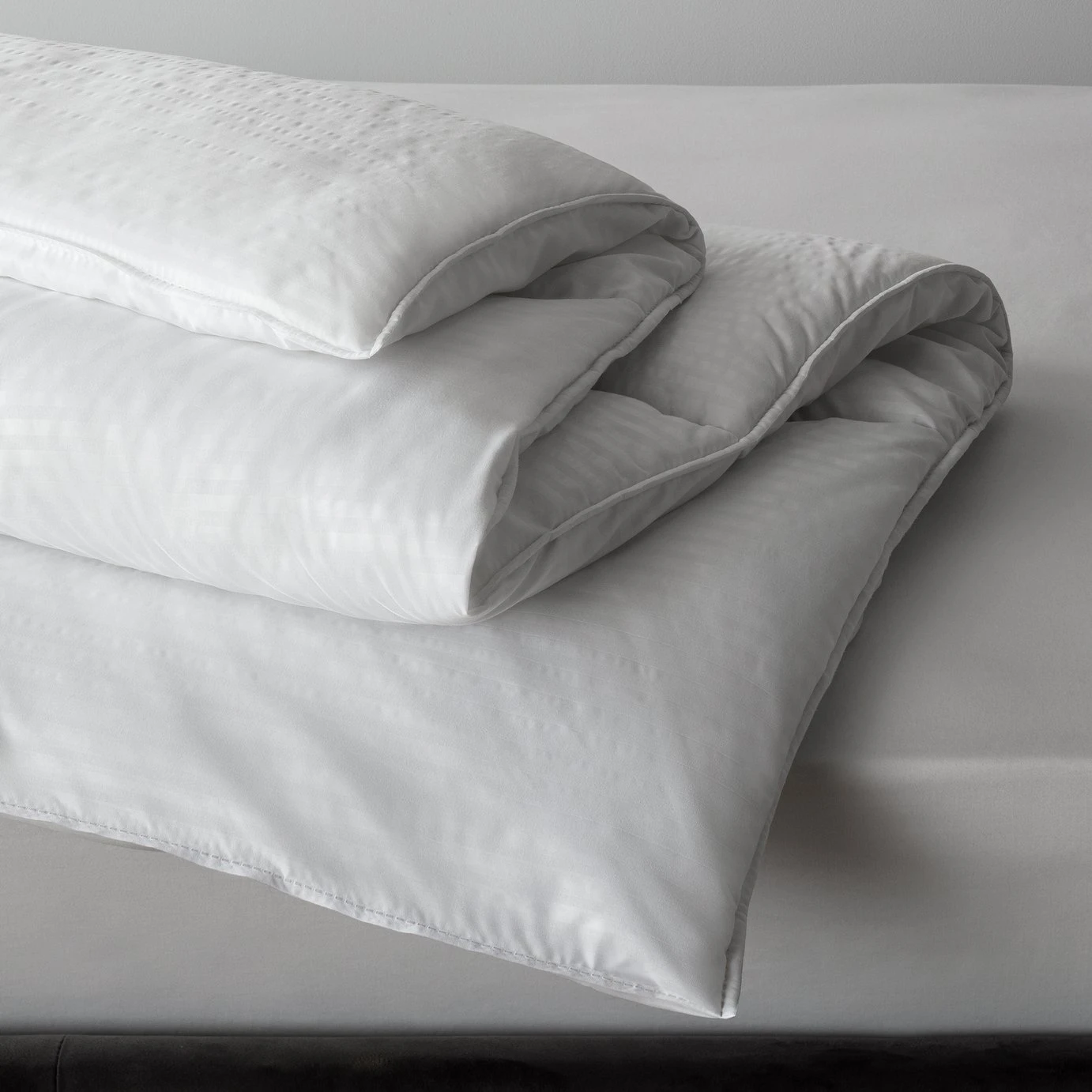 Habitat Feels Like Down 10.5 Tog Duvet - Double - Image 6