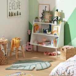 Habitat Kids Leaf Shaped Rug - Green - 80x110cm