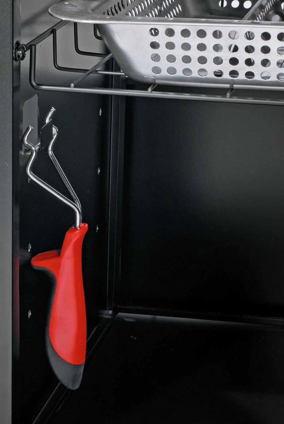 Char-Broil 4 Burner Gas And Charcoal BBQ - Image 9